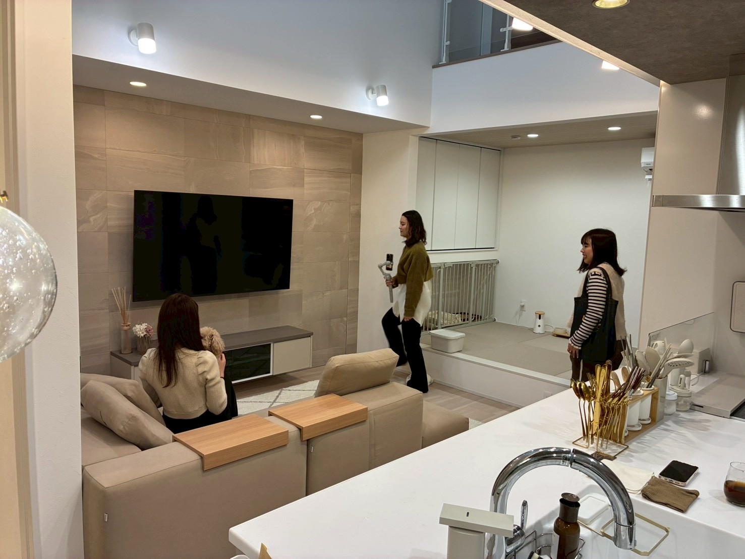 ルームツアー3　＃吹き抜けからリビングが見渡せるお家 アイチャッチ