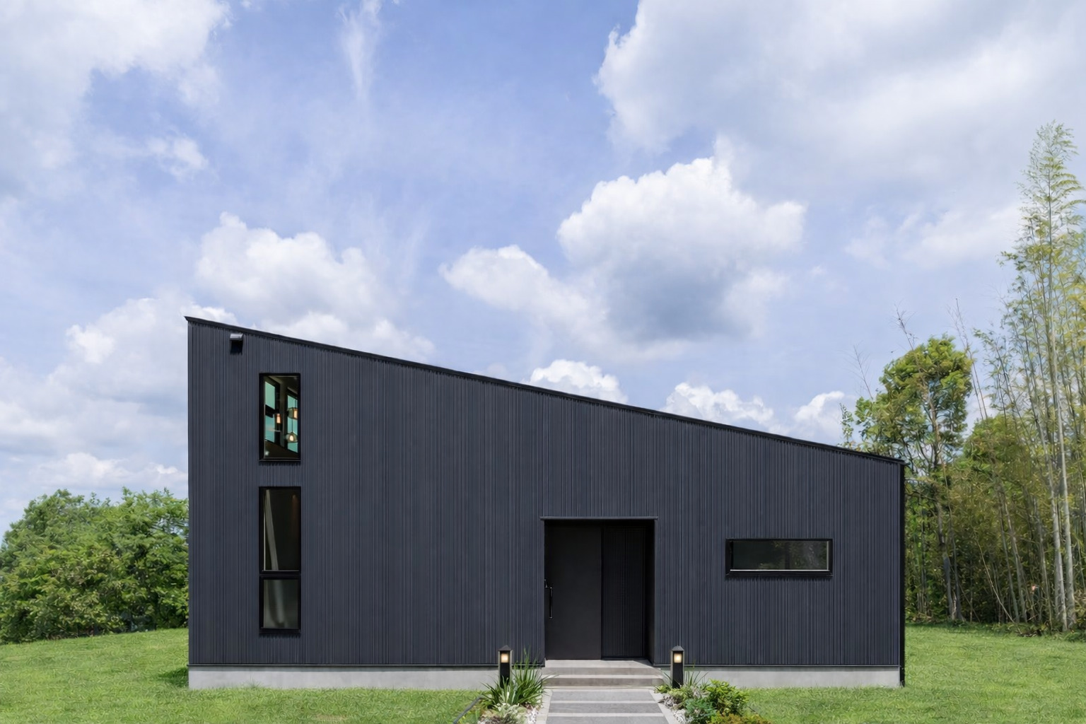 情景を楽しむキッチンと勾配天井のある開放的な平屋 アイチャッチ